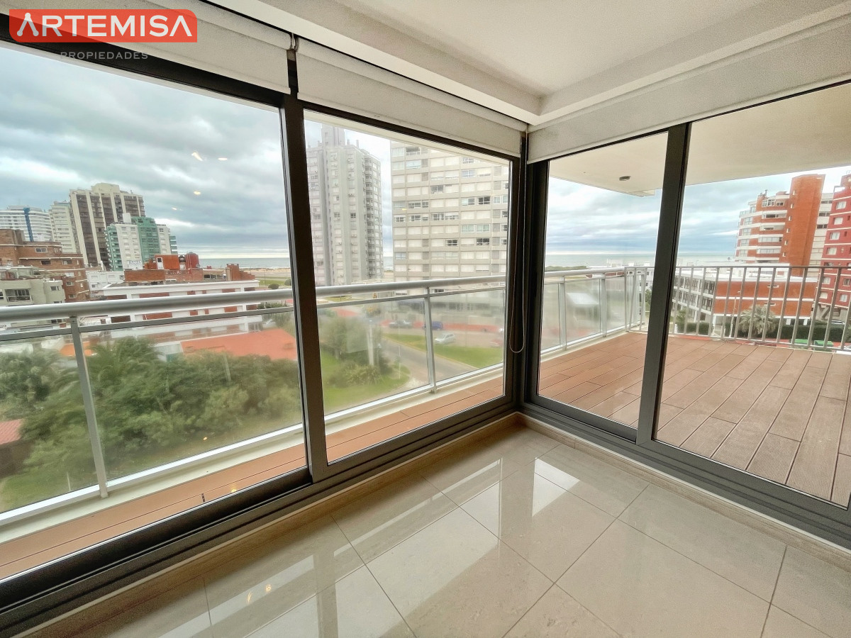Apartamento ID.573 - Apartamento a pasos de playa brava, 2 dormitorios