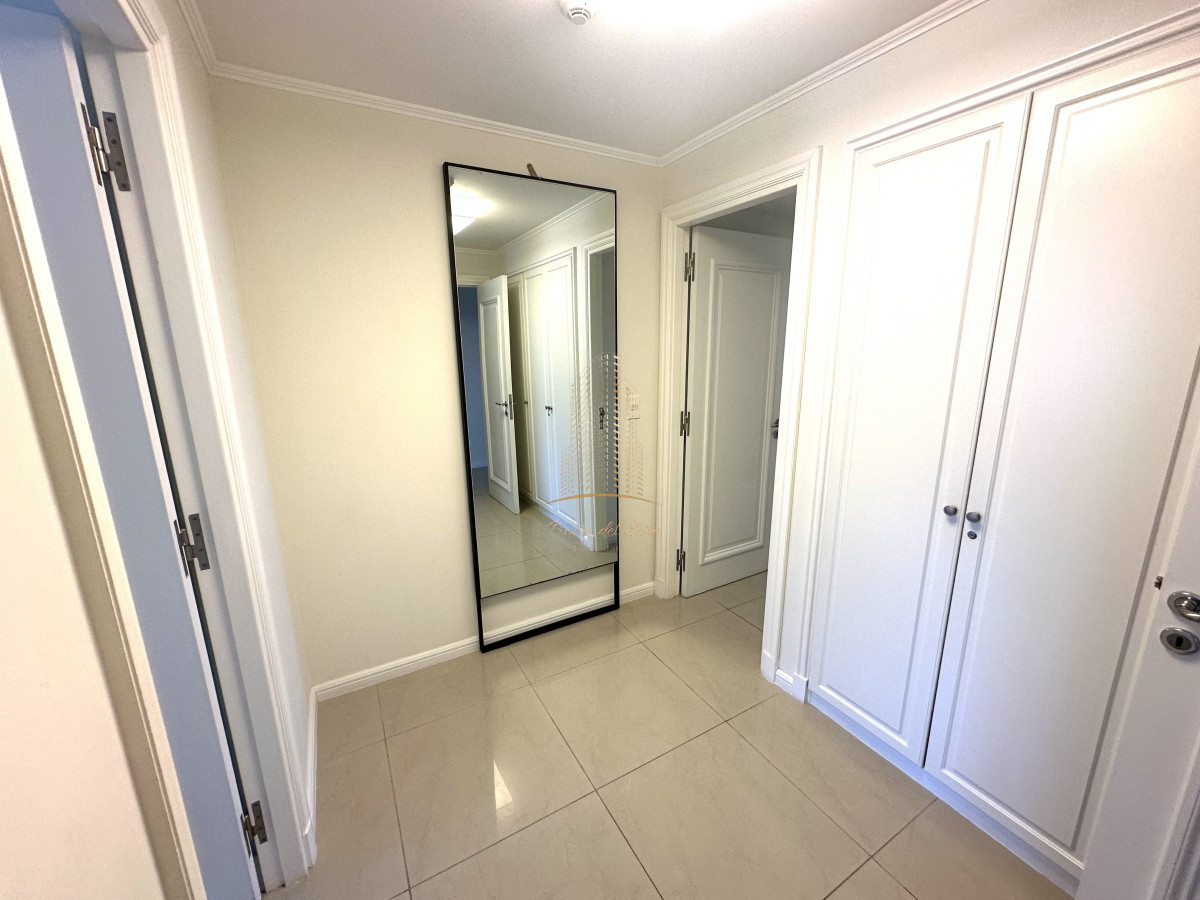 Apartamento ID.908 - Excelente apartamento en alquiler temporal en Punta del Este frente al mar 