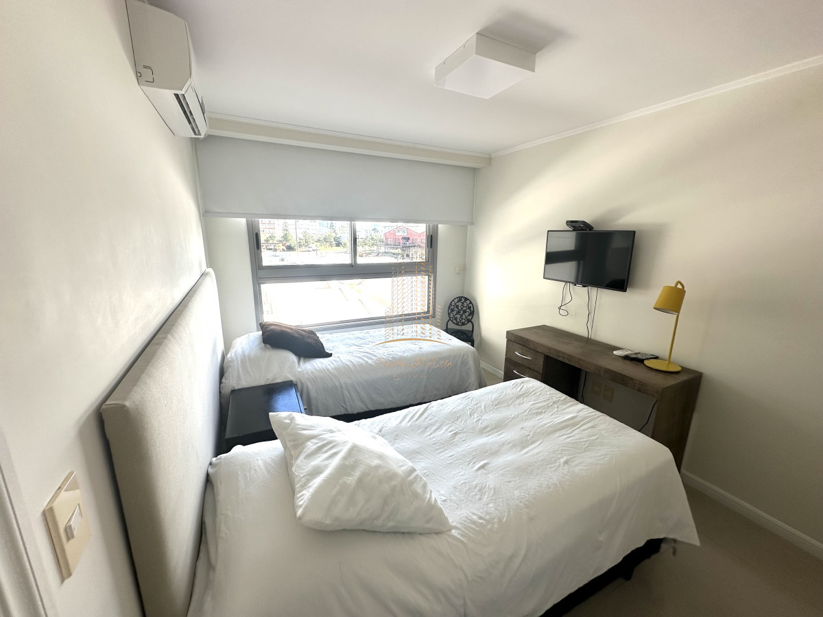 Apartamento ID.908 - Excelente apartamento en alquiler temporal en Punta del Este frente al mar 