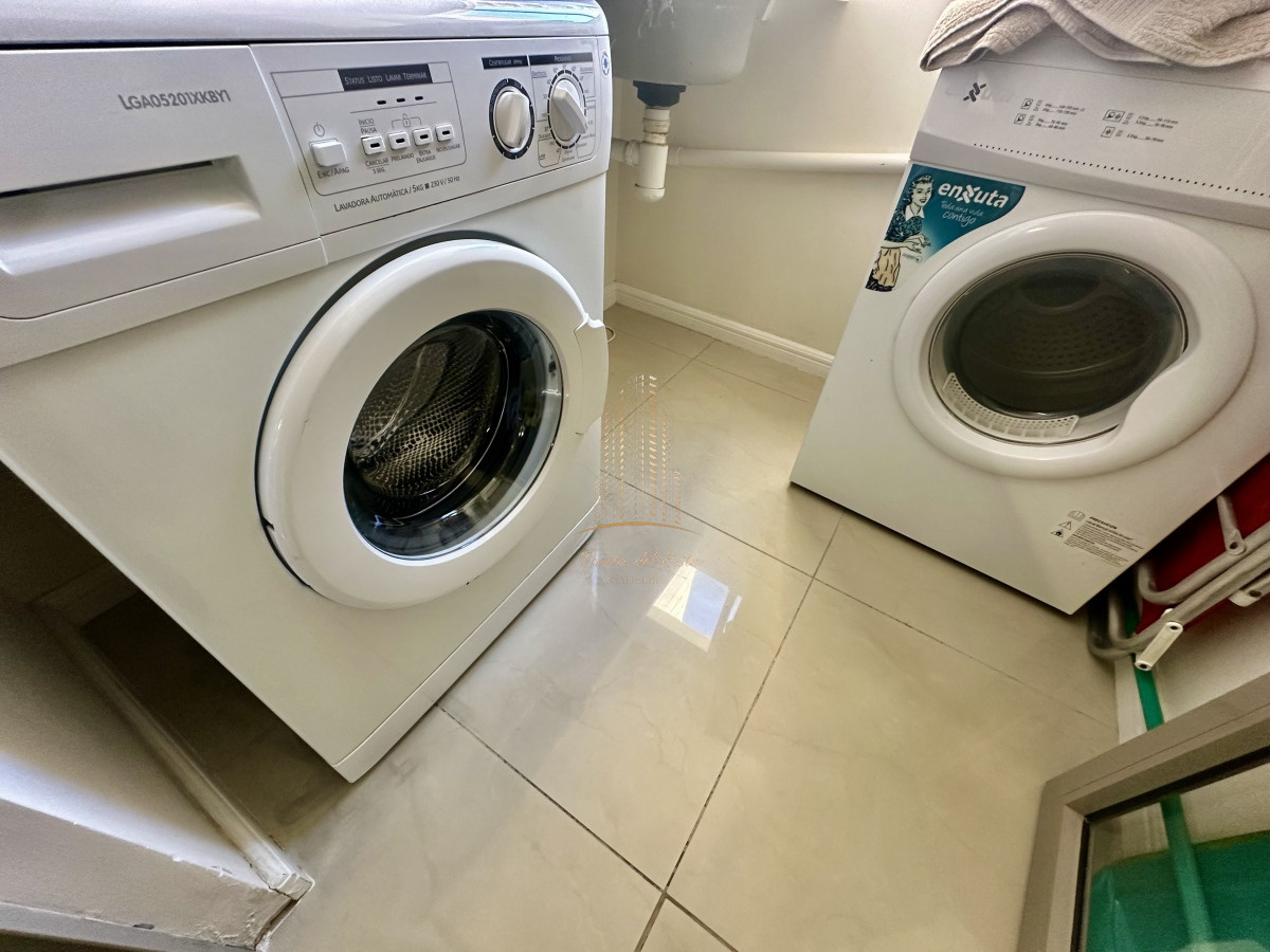 Apartamento ID.908 - Excelente apartamento en alquiler temporal en Punta del Este frente al mar 