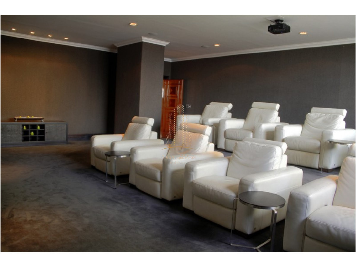 Apartamento ID.908 - Excelente apartamento en alquiler temporal en Punta del Este frente al mar 