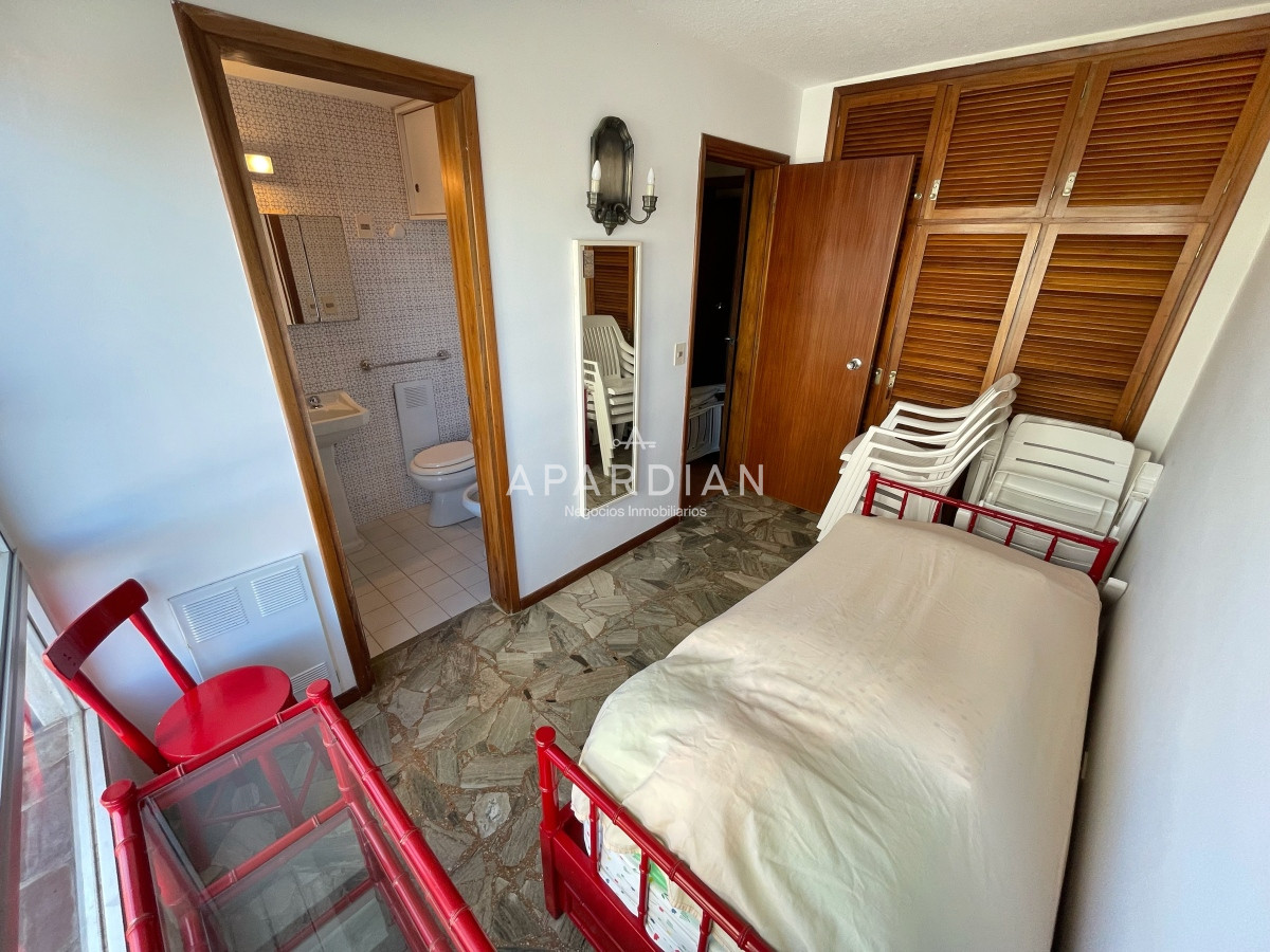 Apartamento ID.21096998 - Apartamento primera linea en venta, 3 dormitorios y dependencia en edificio icónico, con vista despejada a la isla y excelentes amenities