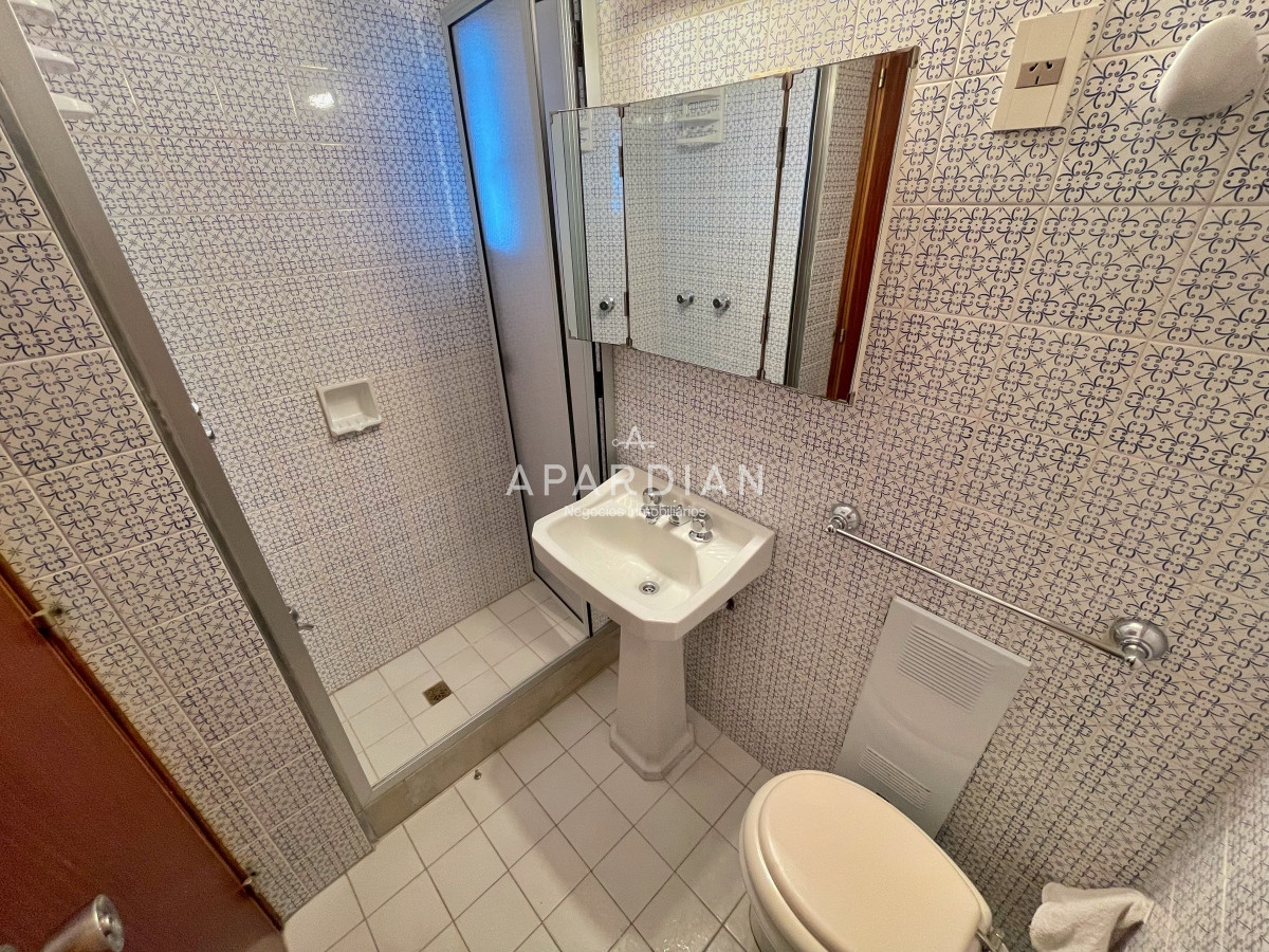 Apartamento ID.21096998 - Apartamento primera linea en venta, 3 dormitorios y dependencia en edificio icónico, con vista despejada a la isla y excelentes amenities