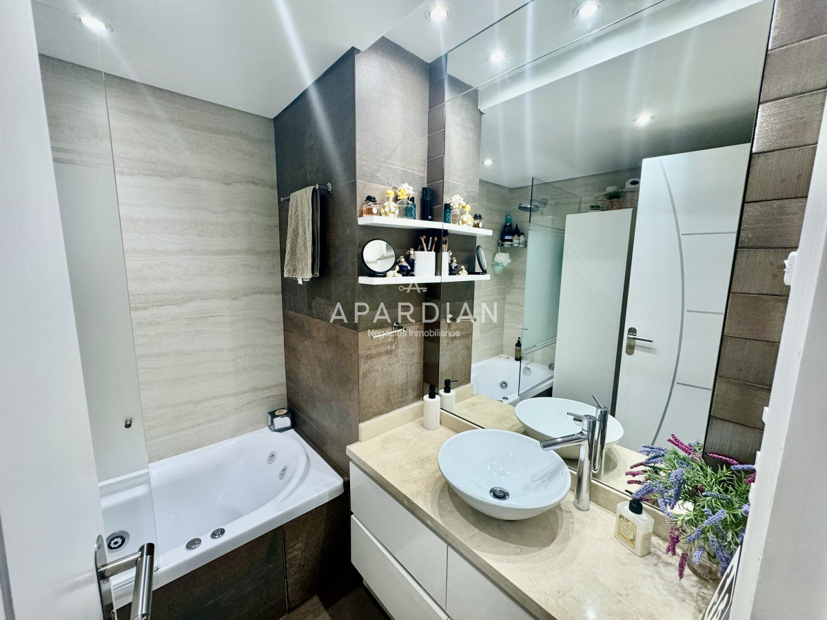 Apartamento ID.21097001 - Espectacular en torre Premium a pasos del mar