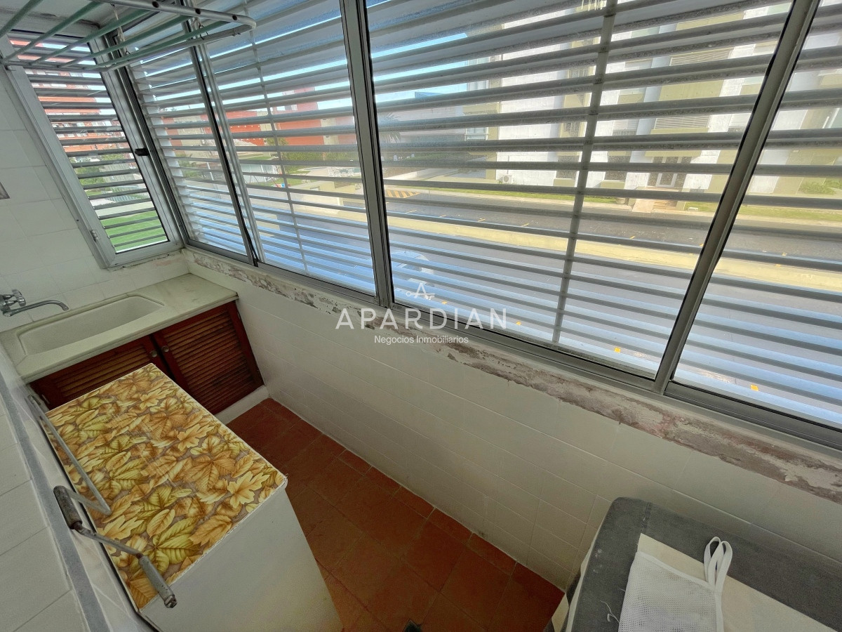 Apartamento ID.21096998 - Apartamento primera linea en venta, 3 dormitorios y dependencia en edificio icónico, con vista despejada a la isla y excelentes amenities