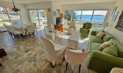 Apartamento primera linea en venta, 3 dormitorios y dependencia en edificio icónico, con vista despejada a la isla y excelentes amenities