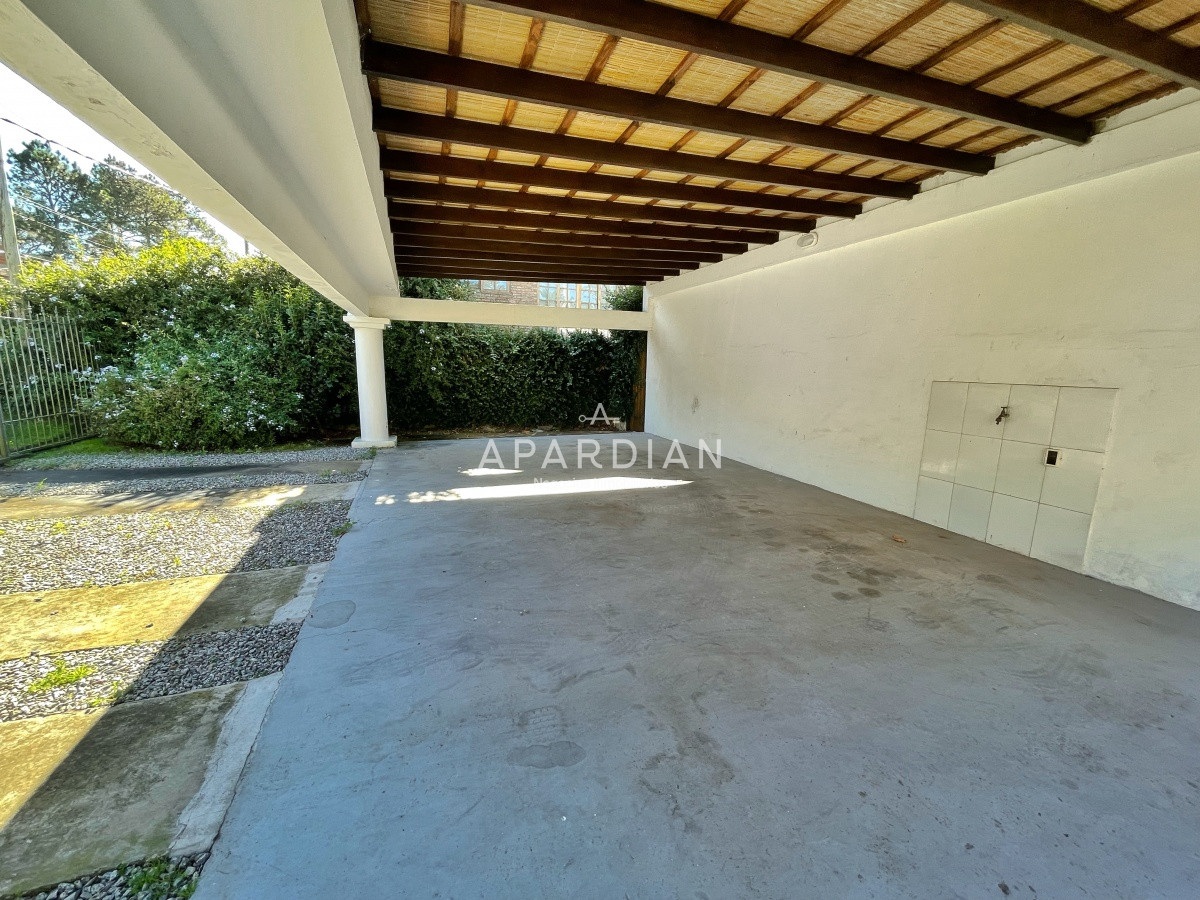 Casa ID.21098297 - Casa 3 dormitorios con piscina en Rincon del Indio, Punta del Este.