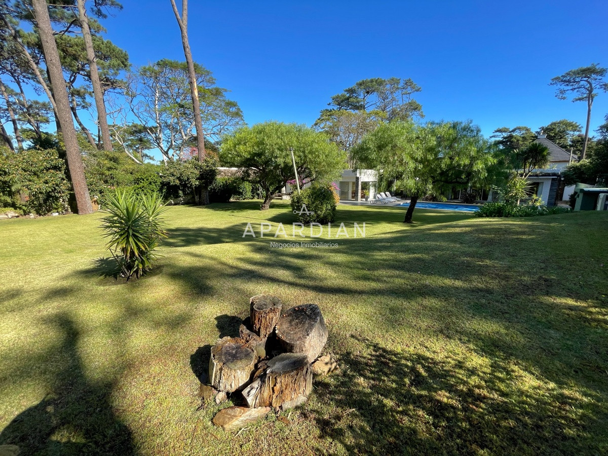 Casa ID.21098297 - Casa 3 dormitorios con piscina en Rincon del Indio, Punta del Este.