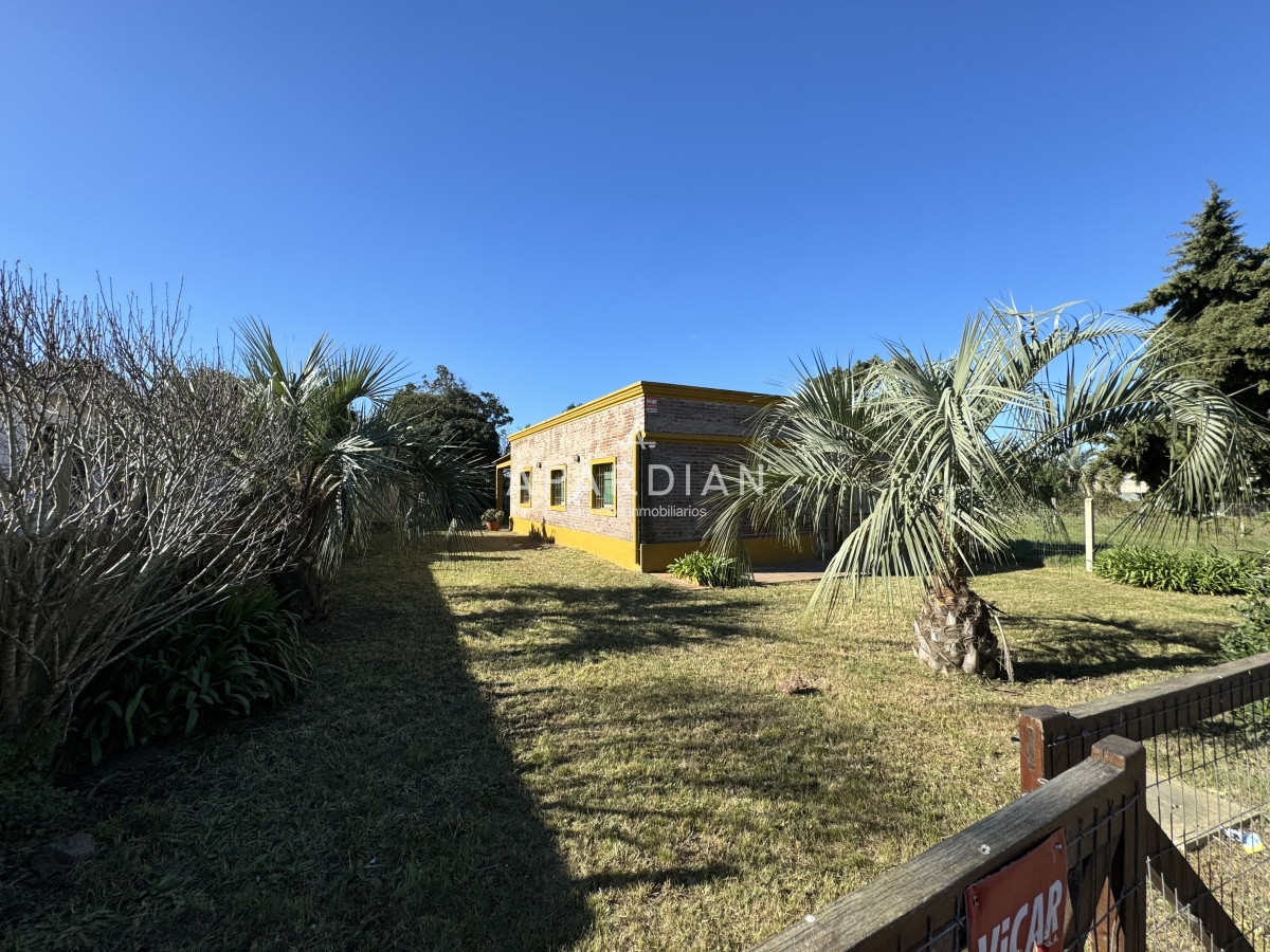 Casa ID.21096809 - Casa de 3 dormitorios en venta y alquiler anual muy cerca del mar