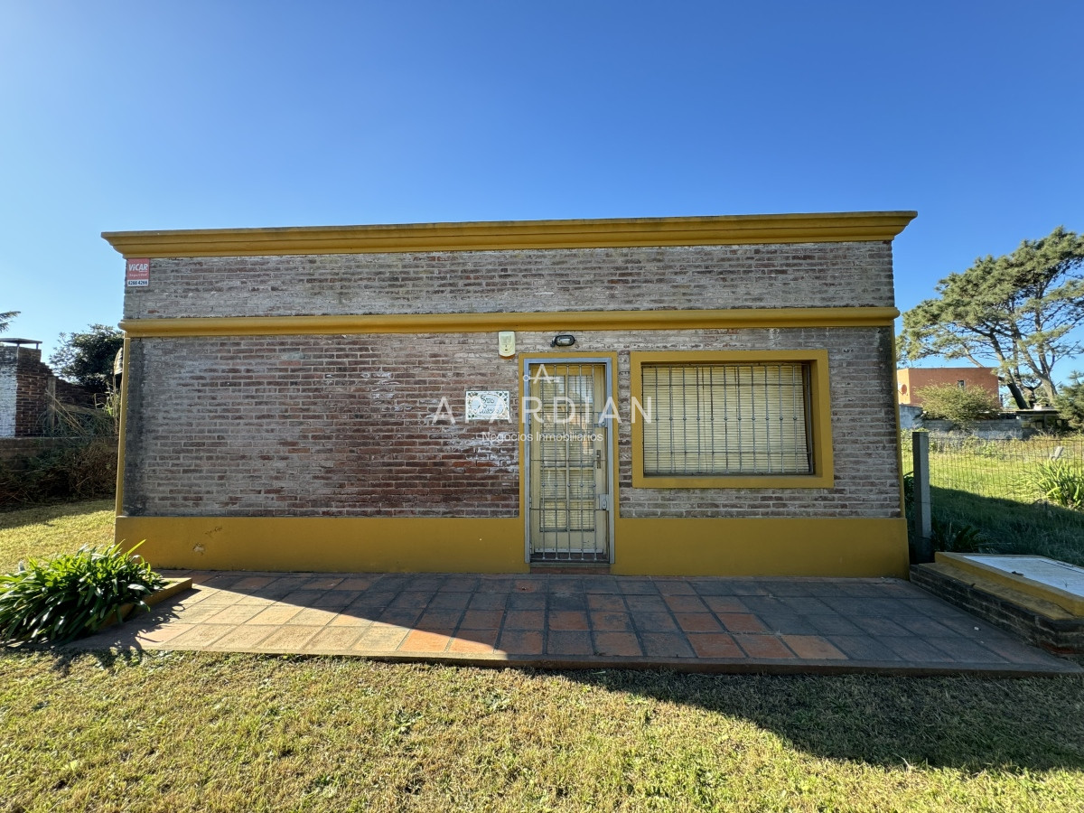 Casa ID.21096809 - Casa de 3 dormitorios en venta y alquiler anual muy cerca del mar