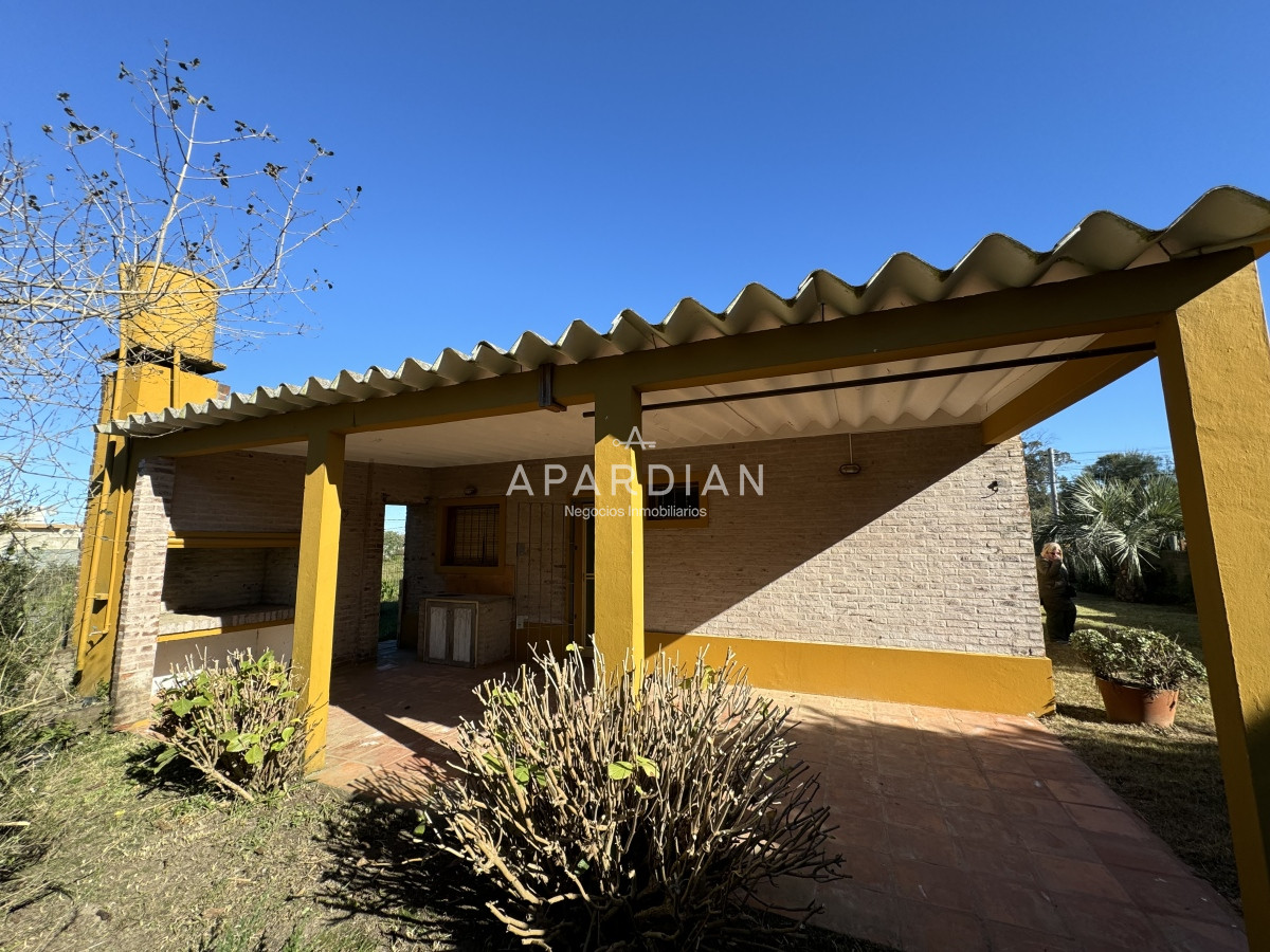 Casa ID.21096809 - Casa de 3 dormitorios en venta y alquiler anual muy cerca del mar