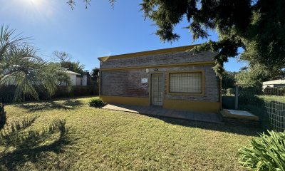 Casa de 3 dormitorios en venta y alquiler anual muy cerca del mar