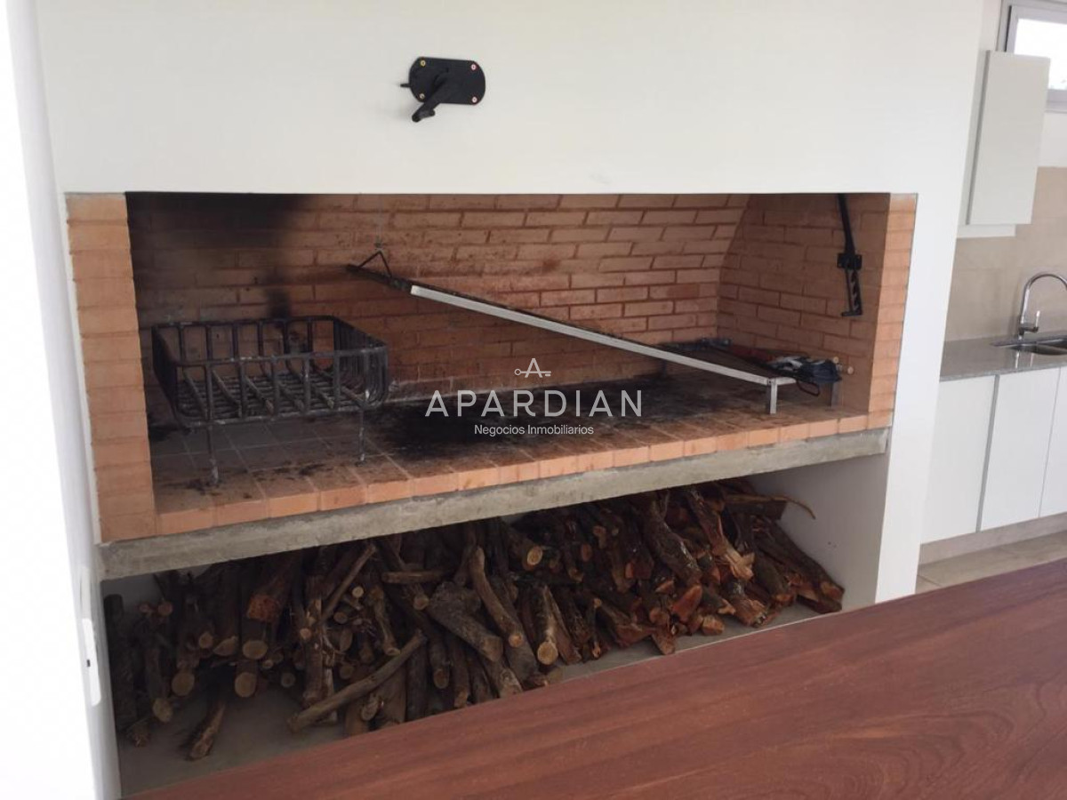 Apartamento ID.21096998 - Apartamento primera linea en venta, 3 dormitorios y dependencia en edificio icónico, con vista despejada a la isla y excelentes amenities