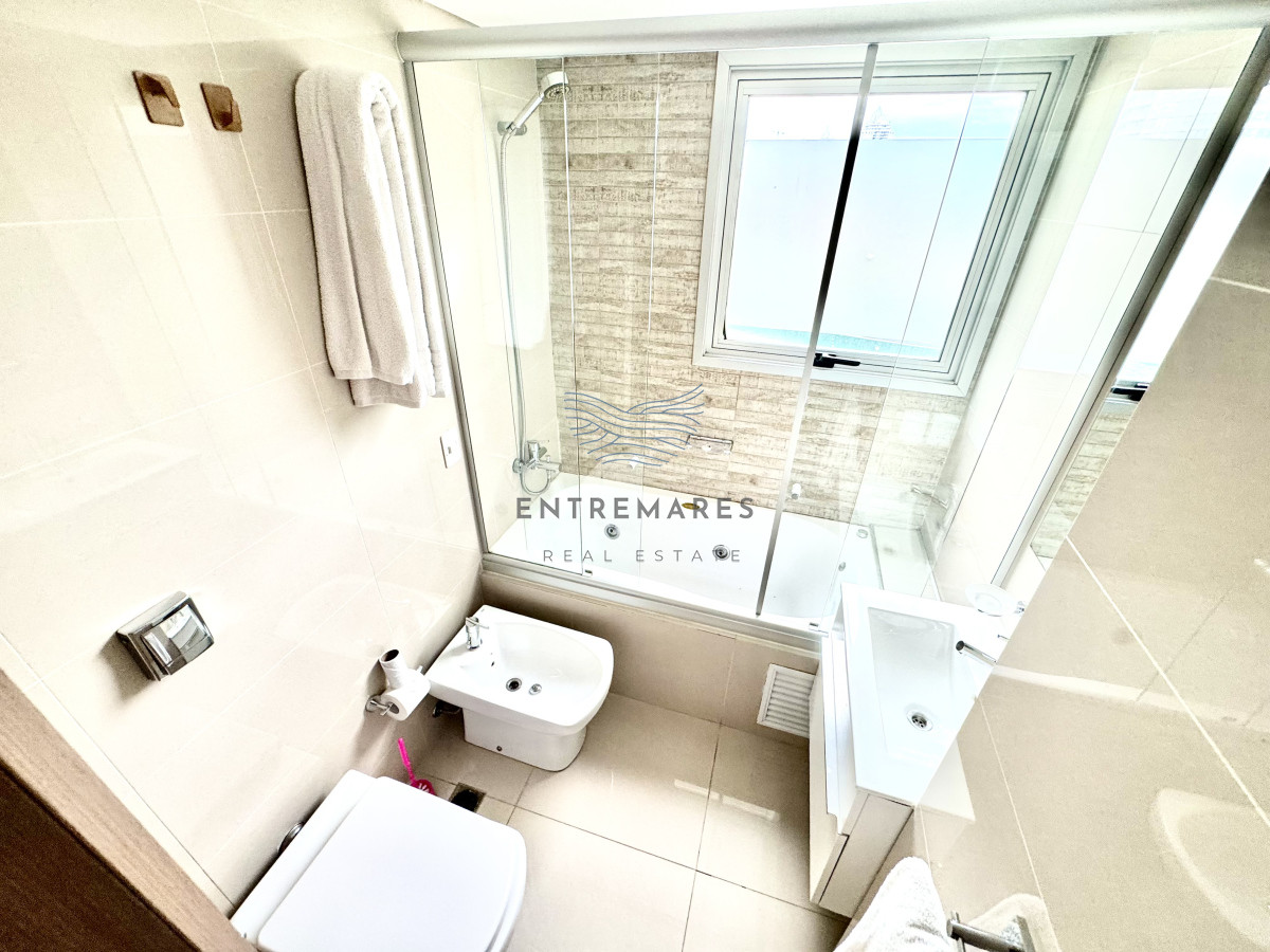 Apartamento ID.301 - Apartamento de 3 dormitorios + dependencia en LOOK brava 