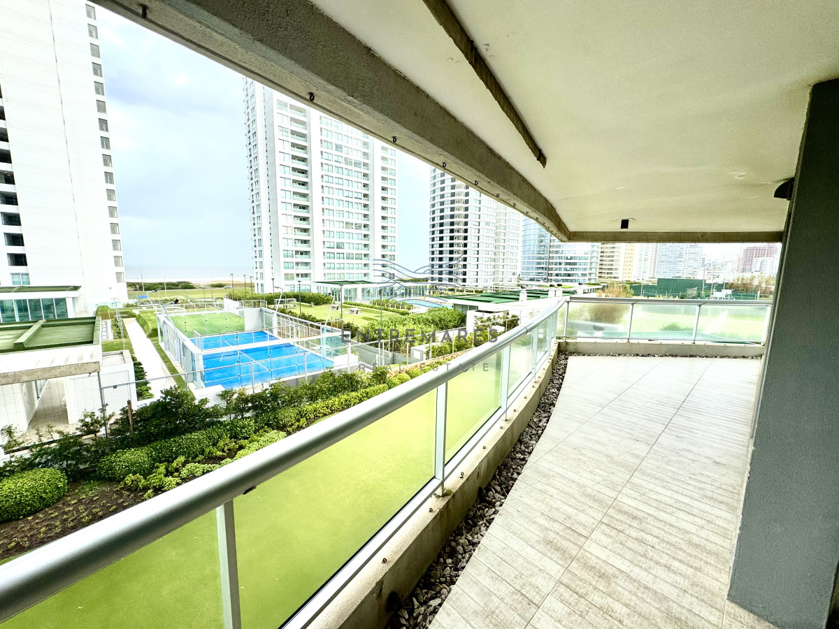 Apartamento ID.301 - Apartamento de 3 dormitorios + dependencia en LOOK brava 