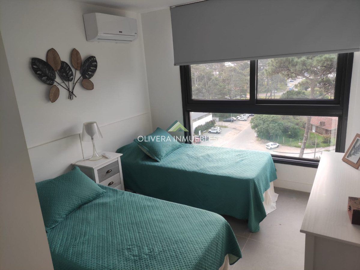 Apartamento ID.12483 - Espectacular apartamento de dos dormitorios dos baños en alquiler anual