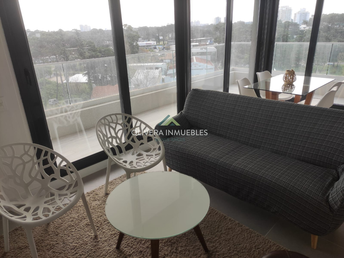 Apartamento ID.12483 - Espectacular apartamento de dos dormitorios dos baños en alquiler anual