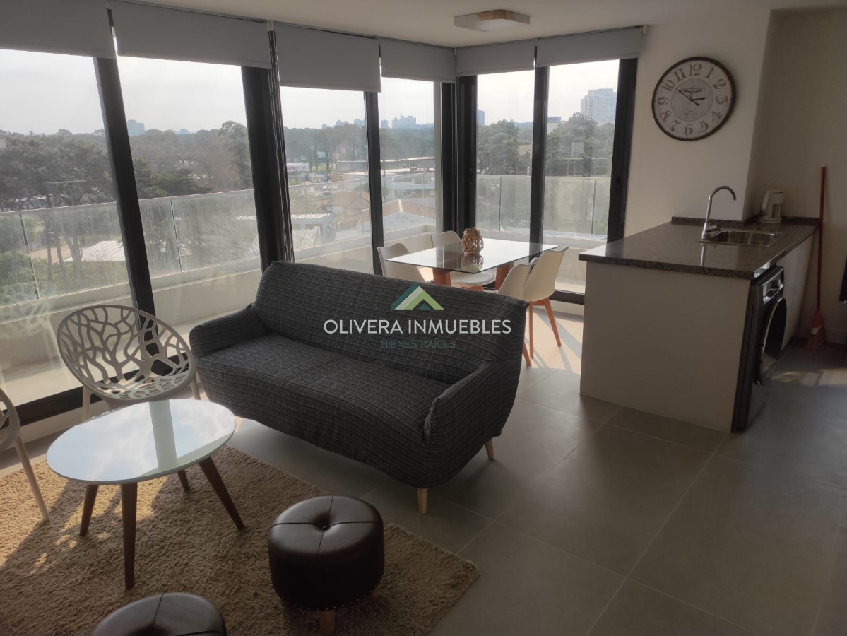 Apartamento ID.12483 - Espectacular apartamento de dos dormitorios dos baños en alquiler anual