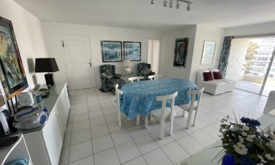 Apartamento de 3 dormitorios en venta Playa Mansa