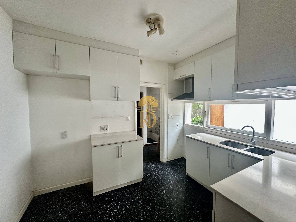 Muy linda casa en paradas de la mansa a 200 ms del mar! -id-257-6