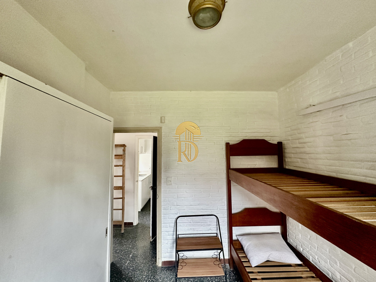 Muy linda casa en paradas de la mansa a 200 ms del mar! -id-257-9