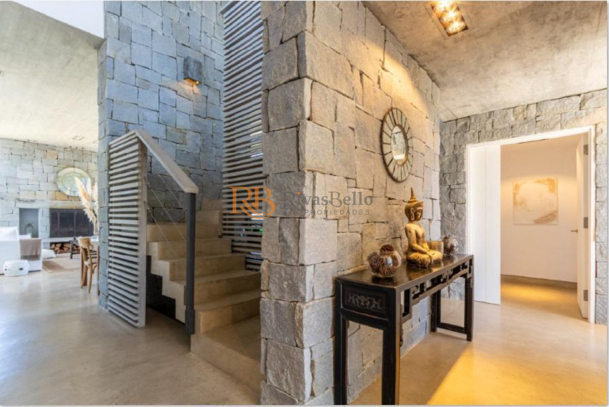 Casa ID.64 - Hermosa casa en venta en barrio Privado