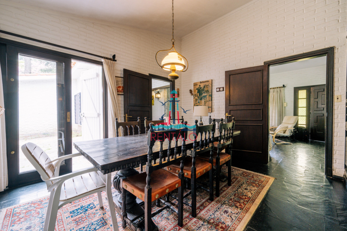 Casa ID.715 - Chalet tradicional en excelente ubicación, ideal para vivir todo el año