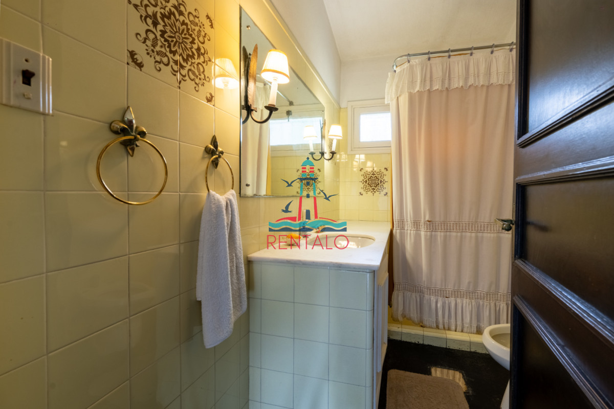 Casa ID.715 - Chalet tradicional en excelente ubicación, ideal para vivir todo el año