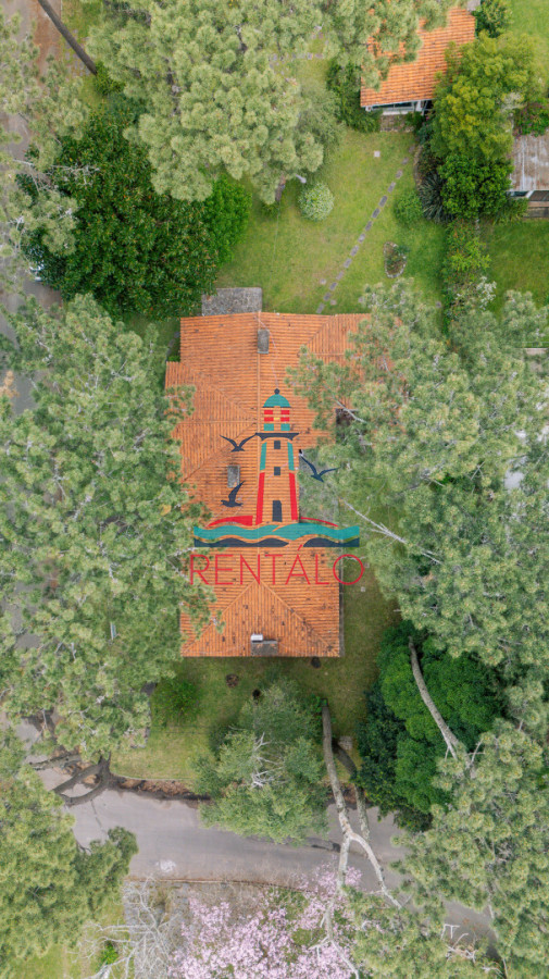 Casa ID.715 - Chalet tradicional en excelente ubicación, ideal para vivir todo el año