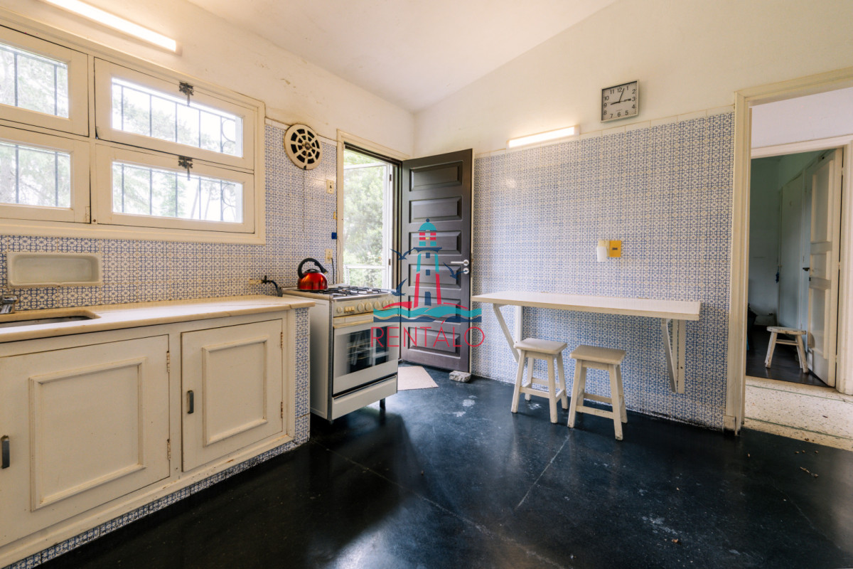 Casa ID.715 - Chalet tradicional en excelente ubicación, ideal para vivir todo el año