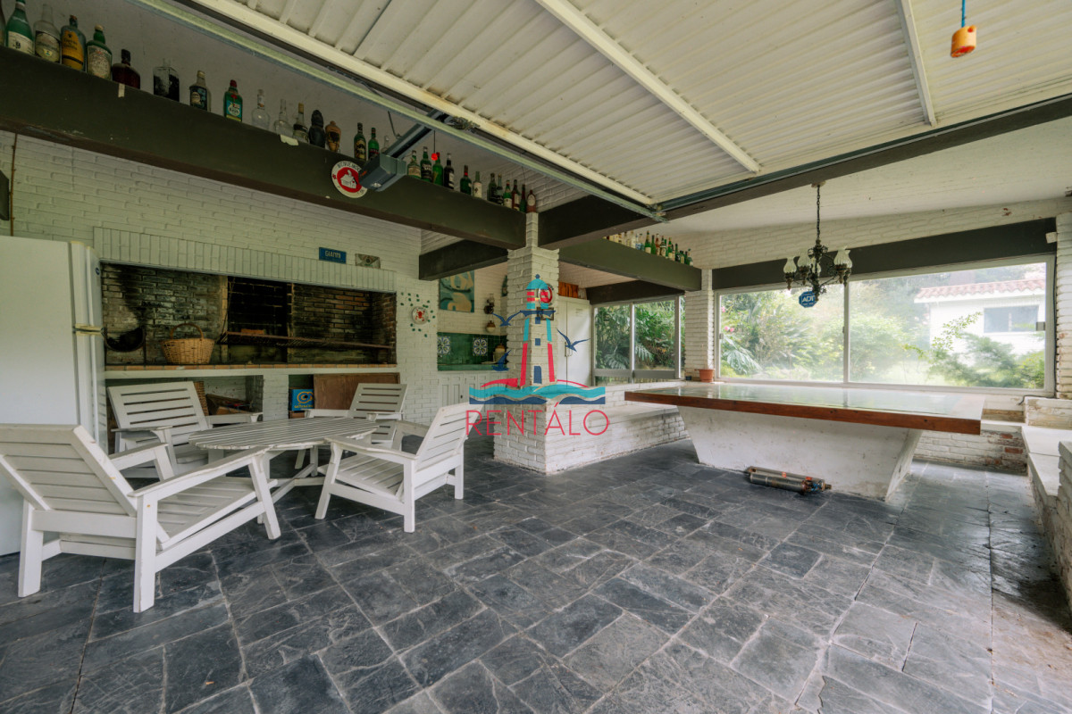 Casa ID.715 - Chalet tradicional en excelente ubicación, ideal para vivir todo el año