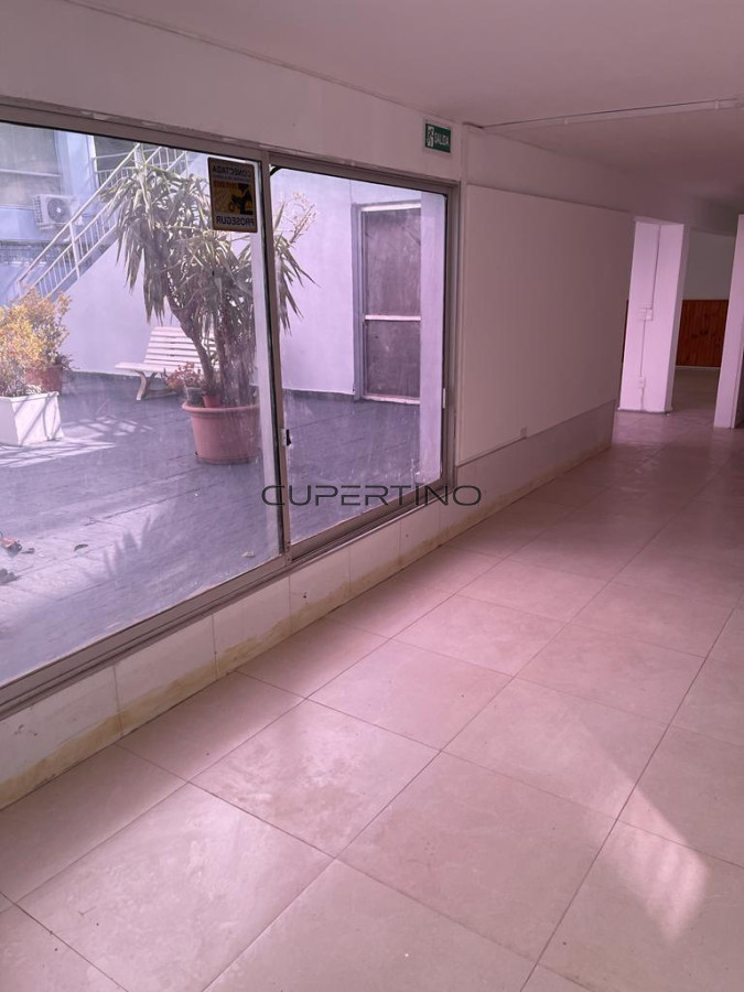 Local Comercial ID.1773 - Local en Punta del Este, Cantegril