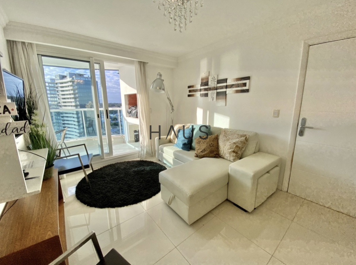 Apartamento ID.757 - APARTAMENTO EN VENTA 2 DORMITORIOS CON PARRILLERO-CASINO TOWER 