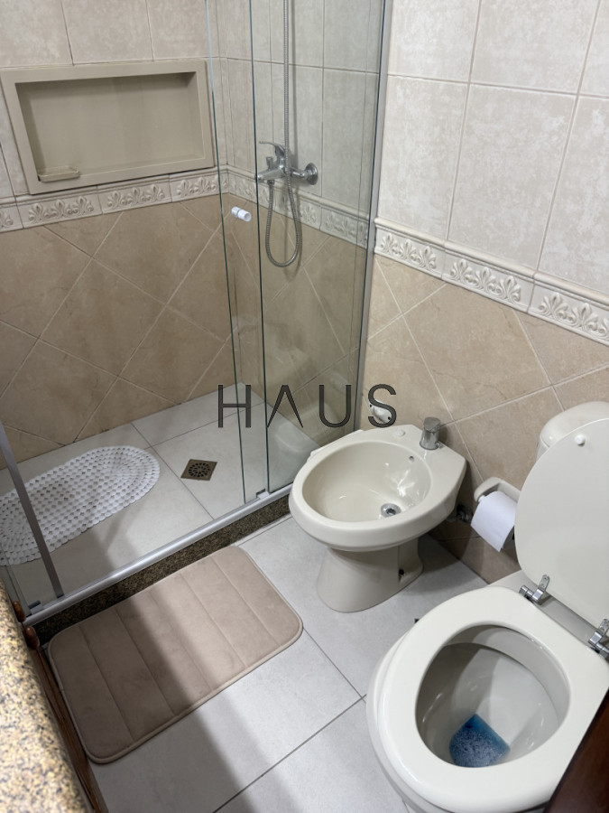 Casa ID.916 - Hermosa casa en alquiler con piscina, Pinares