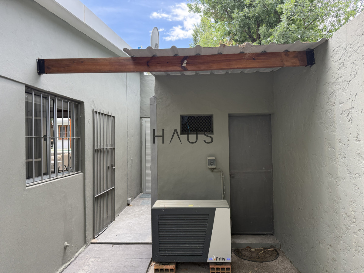 Casa ID.916 - Hermosa casa en alquiler con piscina, Pinares