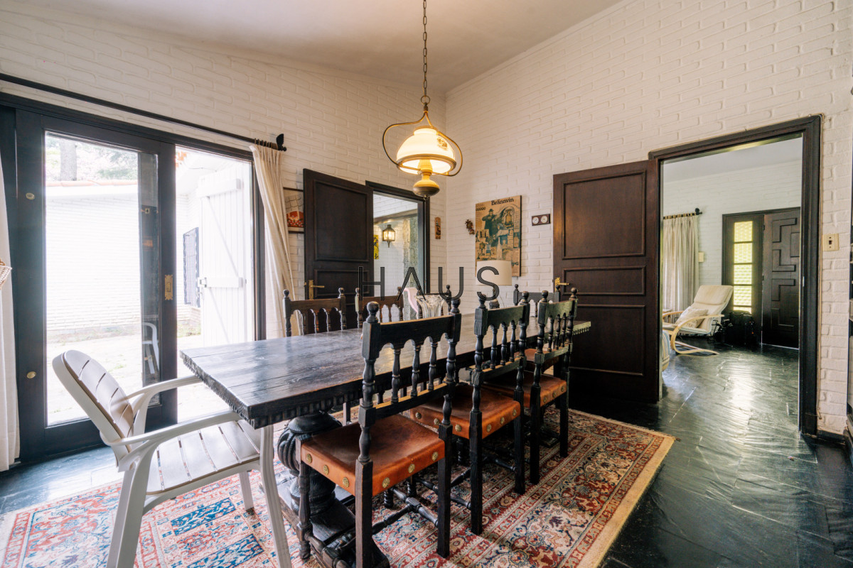 Casa ID.595 - Chalet tradicional en excelente ubicación, ideal para vivir todo el año