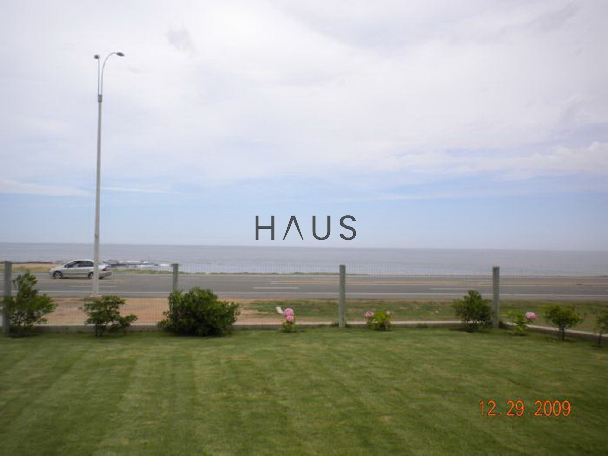Casa ID.753 - Pinares, primera línea al mar