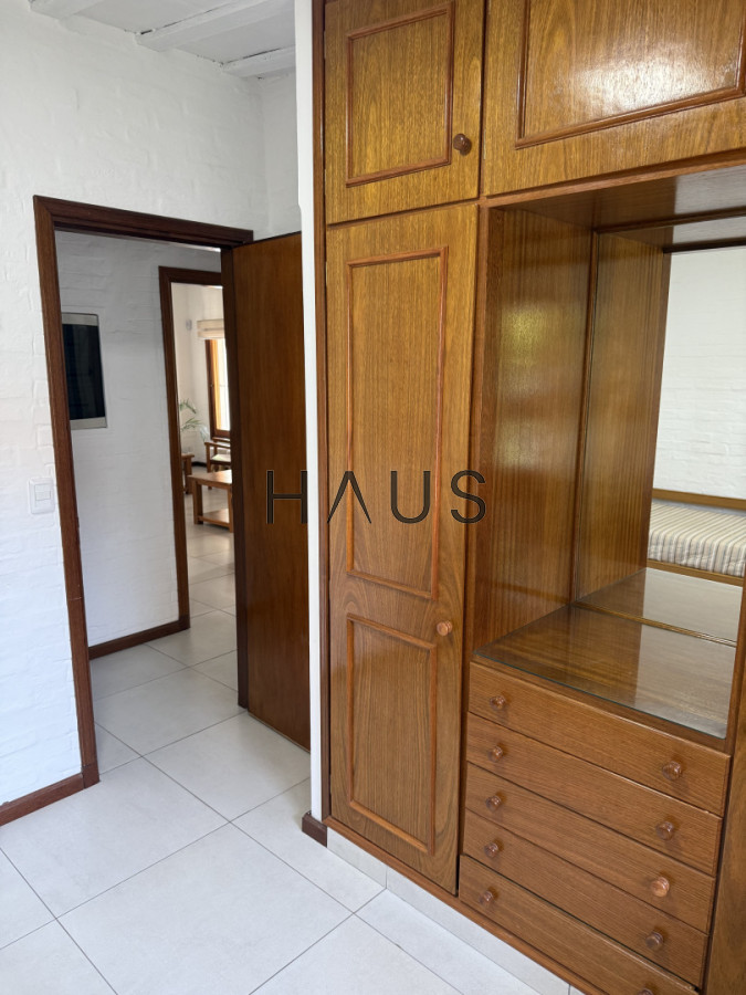 Casa ID.916 - Hermosa casa en alquiler con piscina, Pinares
