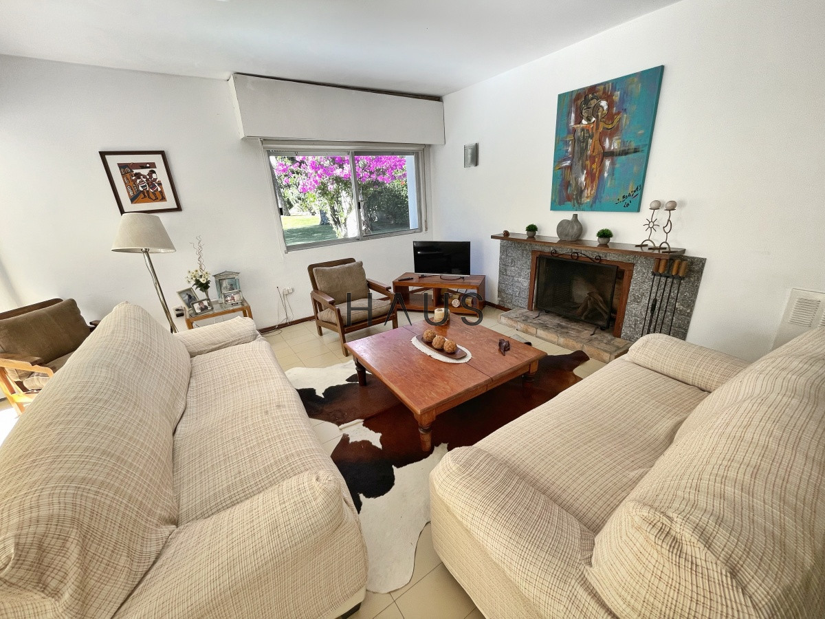 Casa ID.743 - Casa 3 dormitorios con piscina en Rincon del Indio, Punta del Este.