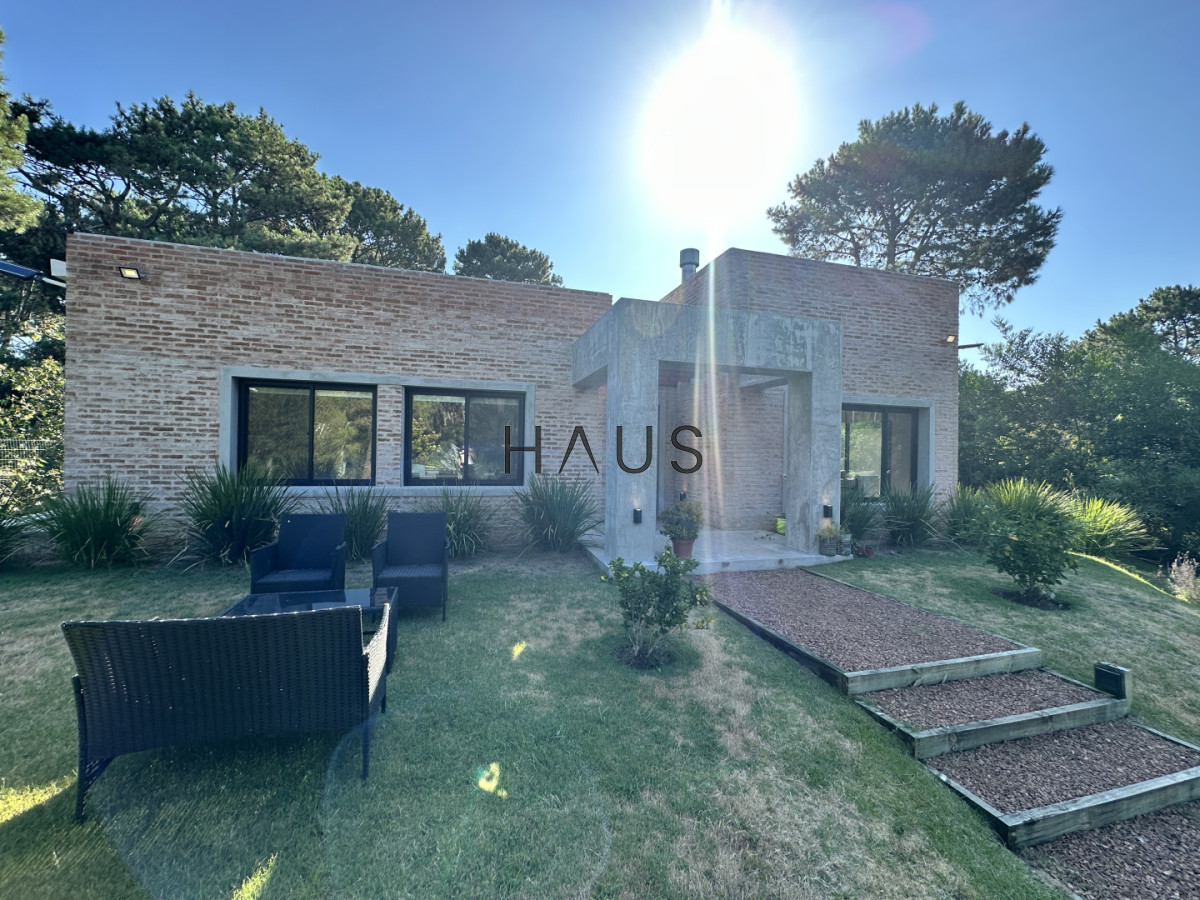 Casa ID.597 - Hermosa casa ideal para vivir todo el año en Club del Lago - Tío Tom