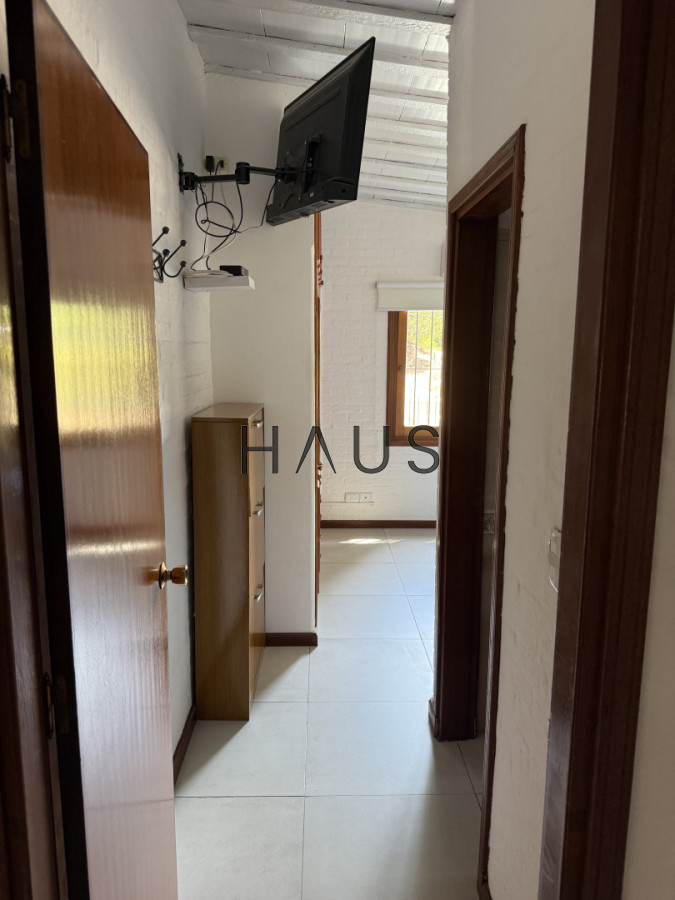 Casa ID.916 - Hermosa casa en alquiler con piscina, Pinares
