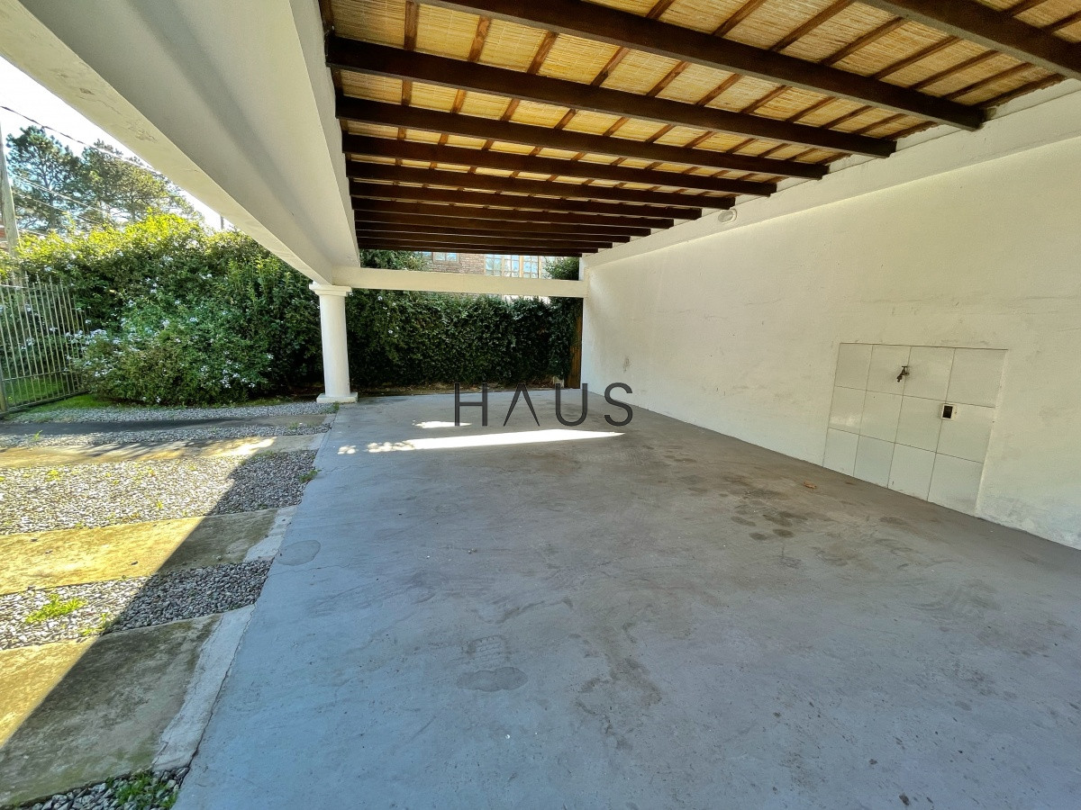 Casa ID.743 - Casa 3 dormitorios con piscina en Rincon del Indio, Punta del Este.