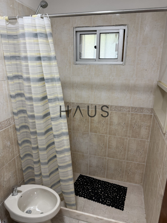Casa ID.916 - Hermosa casa en alquiler con piscina, Pinares