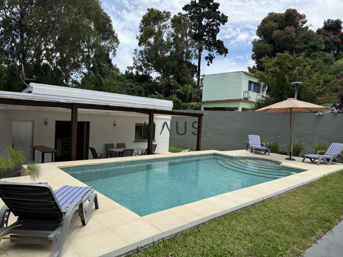 Casa ID.916 - Hermosa casa en alquiler con piscina, Pinares