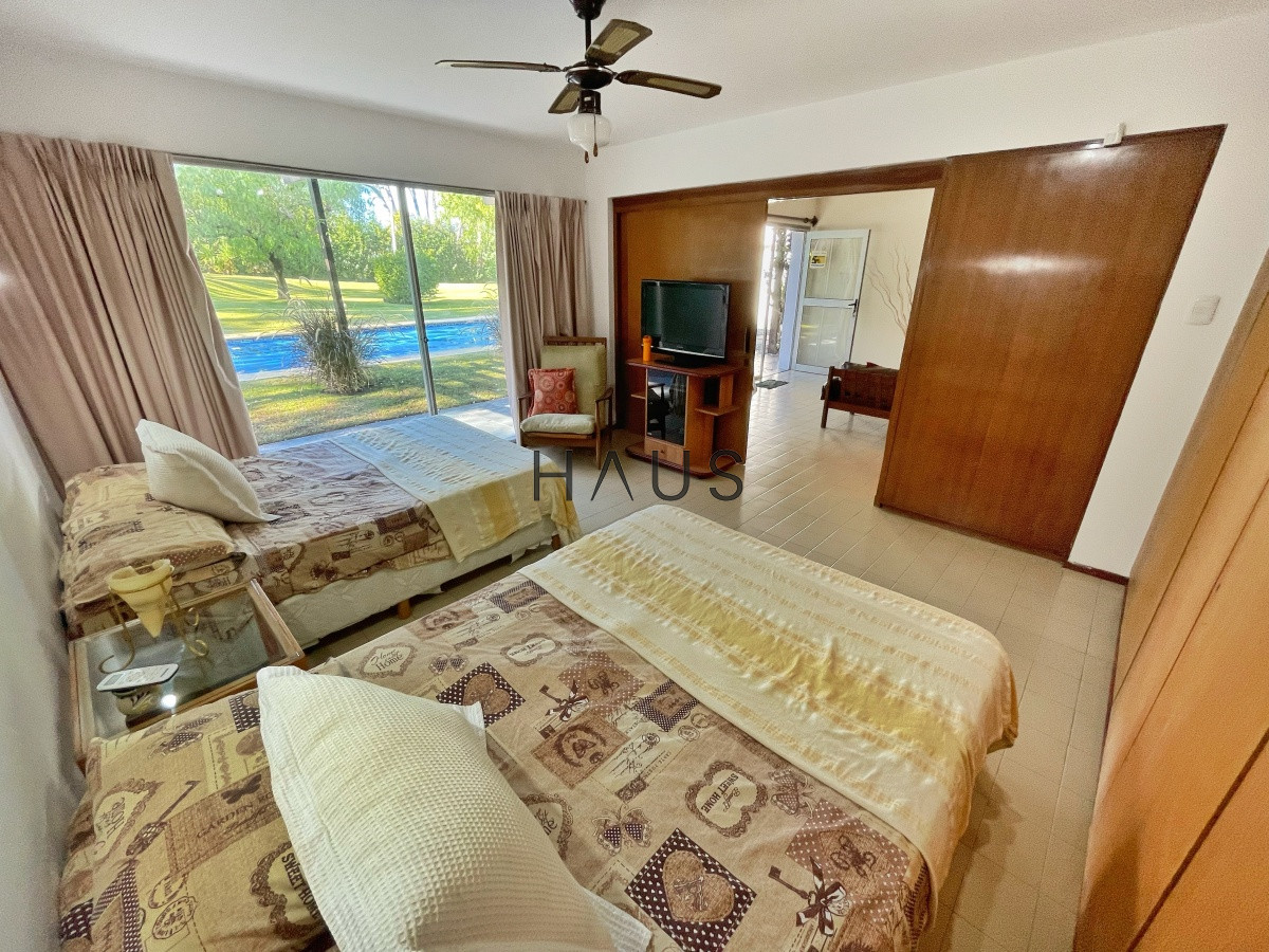 Casa ID.743 - Casa 3 dormitorios con piscina en Rincon del Indio, Punta del Este.