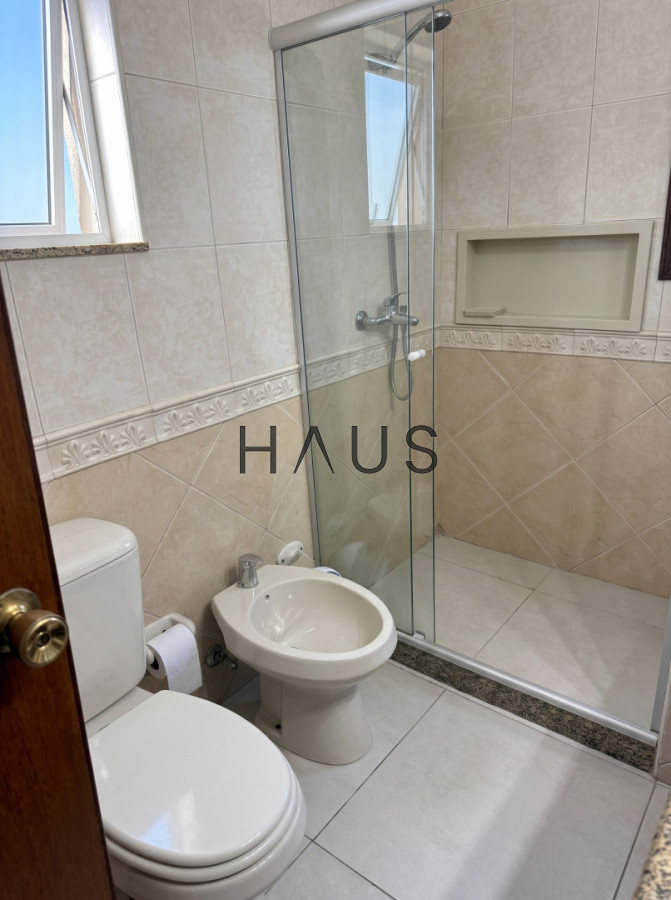 Casa ID.916 - Hermosa casa en alquiler con piscina, Pinares