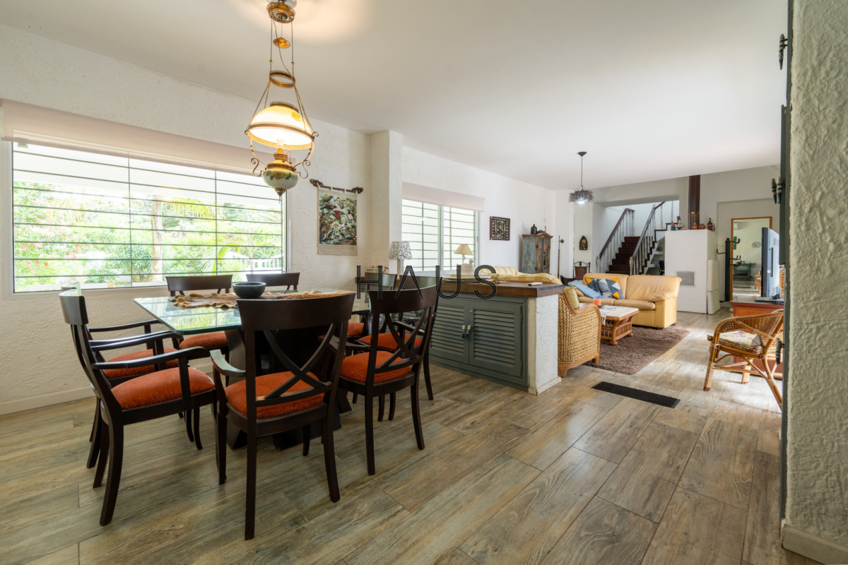 Casa ID.593 - Amplia casa en alquiler en zona Cantegril