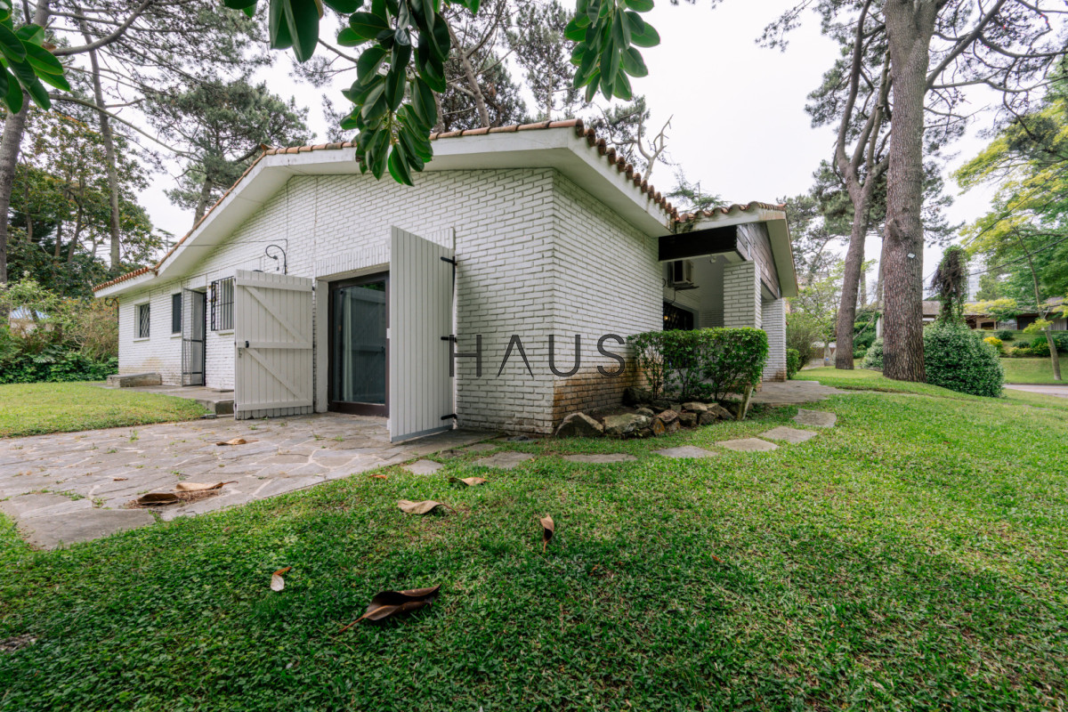 Casa ID.595 - Chalet tradicional en excelente ubicación, ideal para vivir todo el año