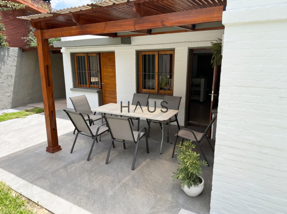 Casa ID.916 - Hermosa casa en alquiler con piscina, Pinares