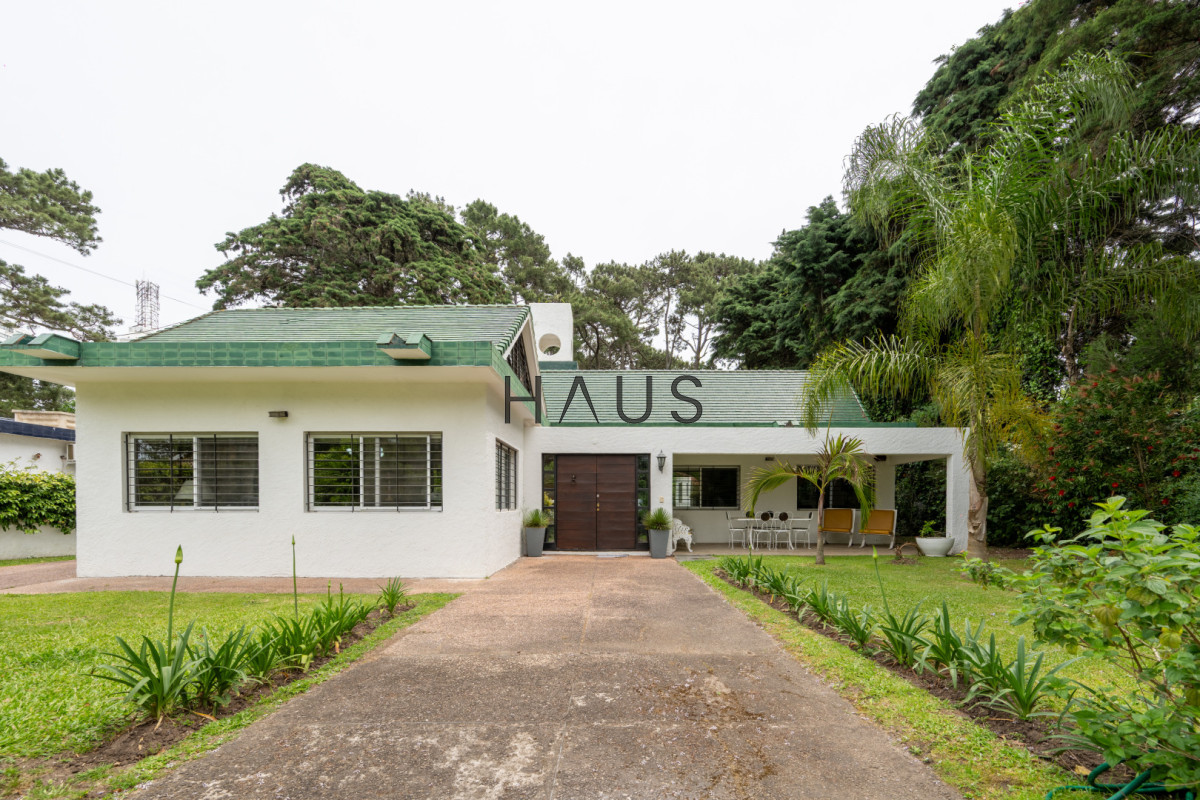 Casa ID.593 - Amplia casa en alquiler en zona Cantegril